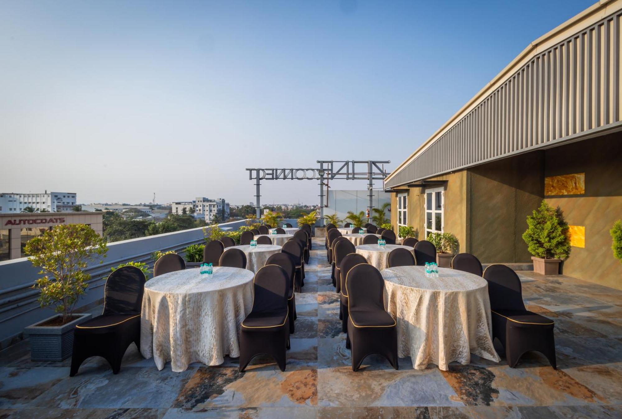 Zone Connect By The Park Coimbatore Exteriör bild